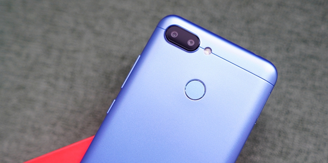 小巧全面屏手機 紅米6圖賞