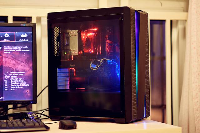 2018分水嶺級(jí)游戲電腦主機(jī)配置推薦 6000元六核獨(dú)顯均衡裝機(jī)方案