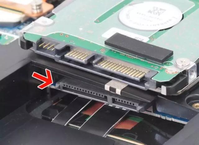 電腦裝了固態(tài)硬盤還是慢怎么辦 SSD速度慢的原因和解決辦法