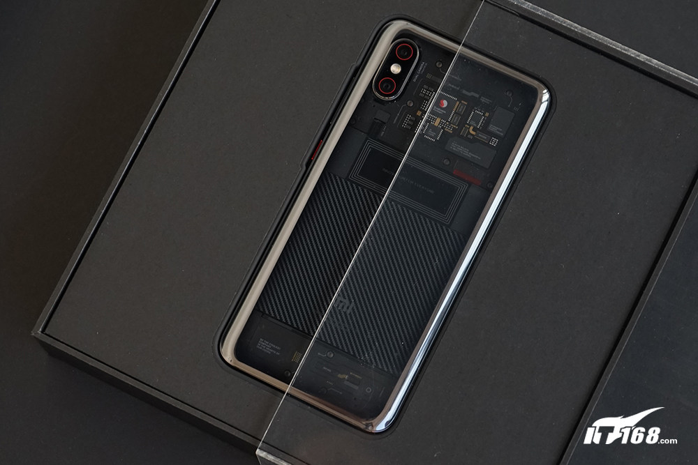 值得2個月等待 小米8透明探索版開箱圖賞(5/18)