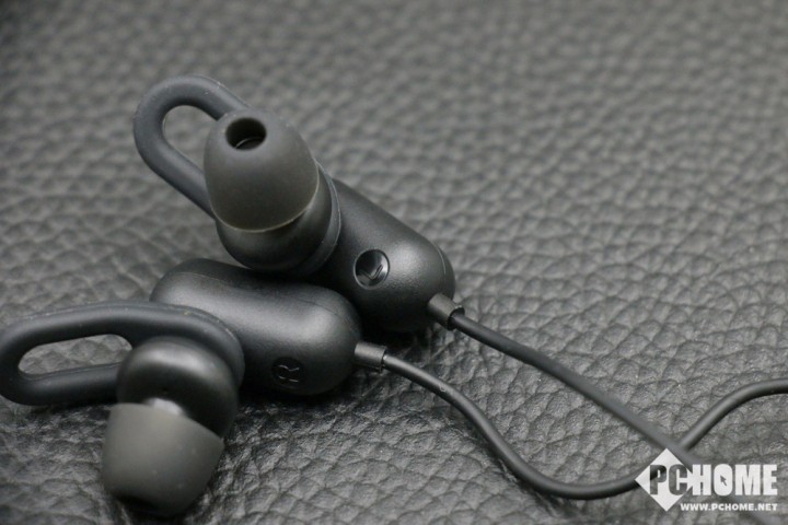 小米運動藍牙耳機青春版上手:輕盈、便捷、至真至美 小米運動藍牙耳機青春版上手:輕盈、便捷、至真至美