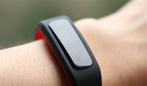 榮耀手環4 Running版圖賞:99元跑步神器,提供更多應用場景