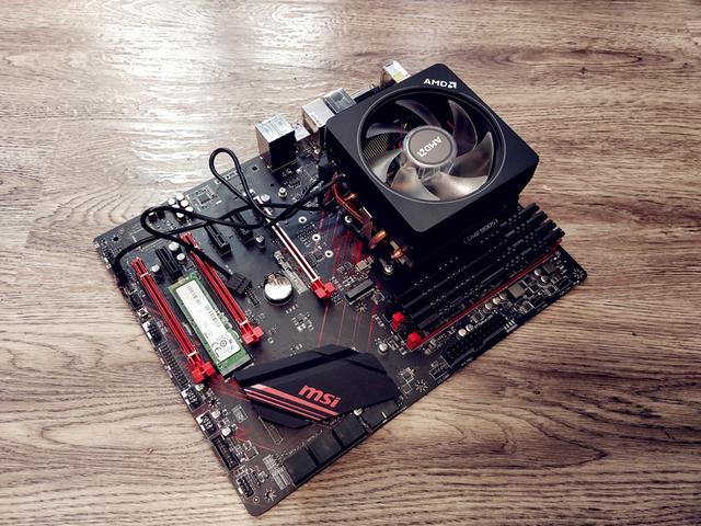 8000組裝一臺R7-2700X八核獨顯主機 每一分錢都花在刀刃上