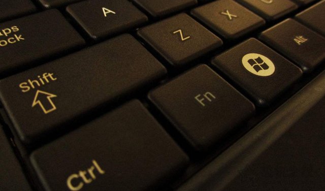 鍵盤上的fn鍵有什么用？筆記本電腦鍵盤上的fn鍵作用大全