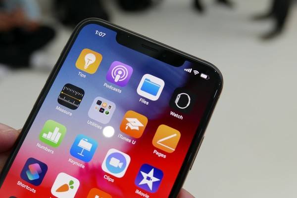 蘋果iPhone Xs系列為什么不值得買?看完這篇看完你就明白了