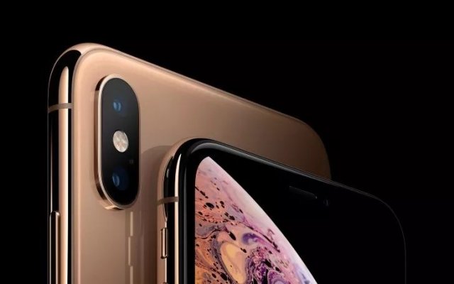 iPhone Xs max擁有史上最佳屏幕,能否吊打三星S9?