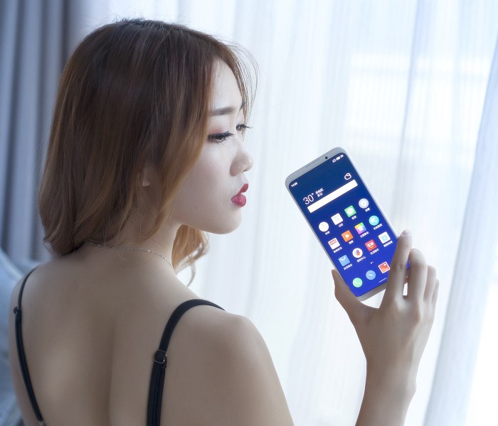 魅族16X汝窯白美女圖賞 手機真美人更美!(2/10)