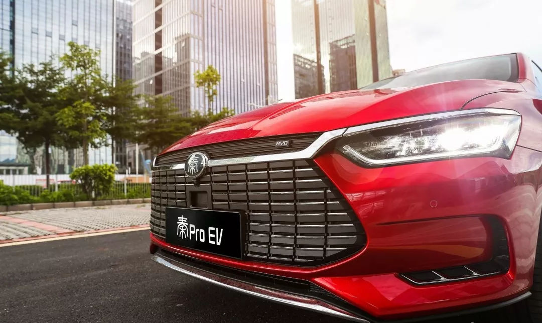 比亞迪首款家轎秦Pro EV500黑科技解密:天生強大