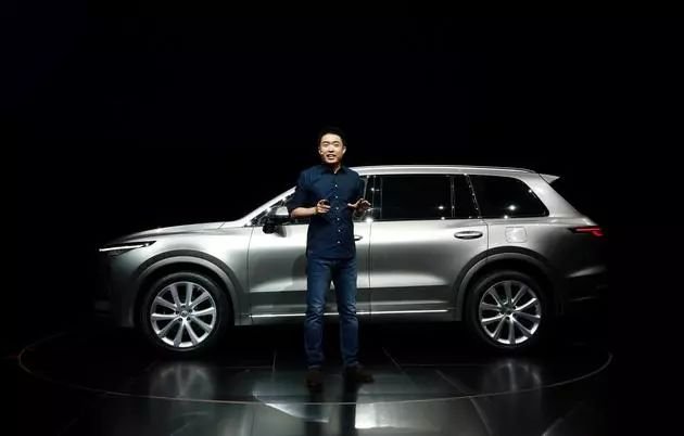 理想智造ONE電動(dòng)車發(fā)布:搭載“增程器”最大續(xù)航1000公里