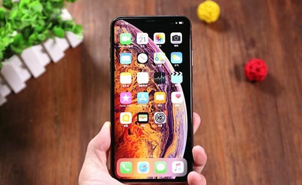 蘋果iPhone XR更換屏幕和電池維修價格出爐 真的修不起!