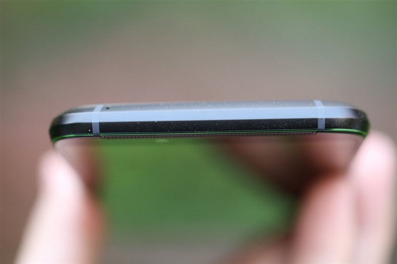 全球首款10GB內存手機!黑鯊游戲手機Helo首發評測:為手游而生