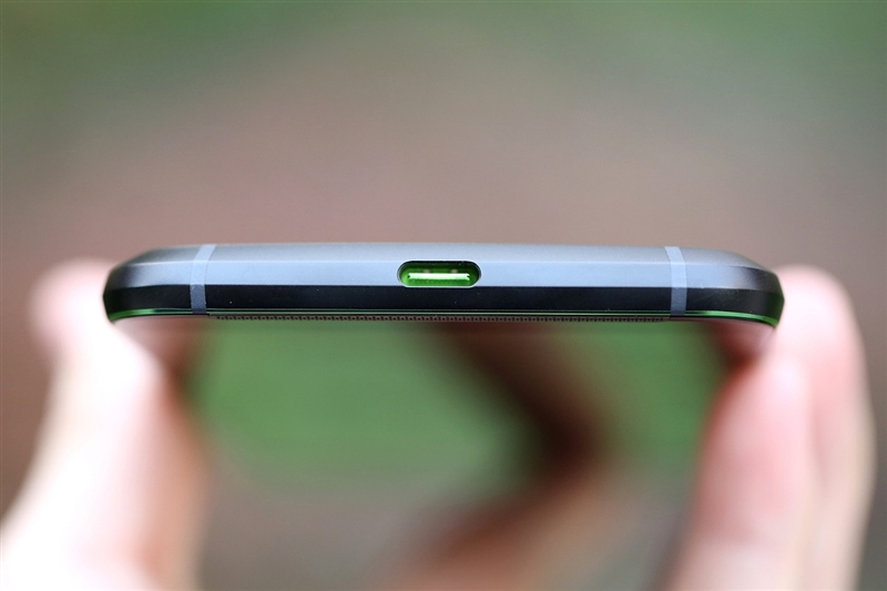 全球首款10GB內存手機!黑鯊游戲手機Helo首發評測:為手游而生