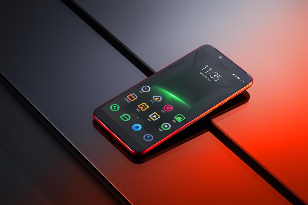 黑鯊游戲手機(jī)Helo圖賞,黑鯊helo手機(jī)有哪些優(yōu)缺點(diǎn)呢?