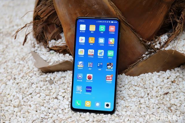 小米MIX3真機(jī)上手圖賞:滑蓋式全面屏設(shè)計(jì)跟“懸浮列車”一樣?