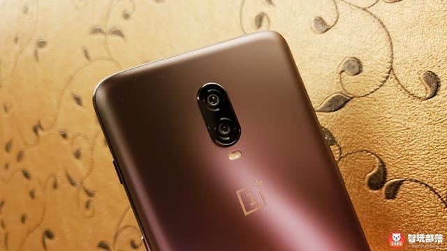 一加6T電光紫配色圖賞:水滴屏+屏幕指紋