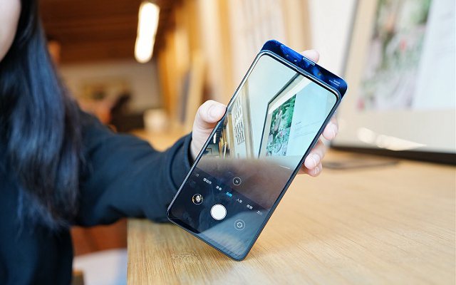 高端大氣有內(nèi)涵 小米MIX3故宮特別版圖賞