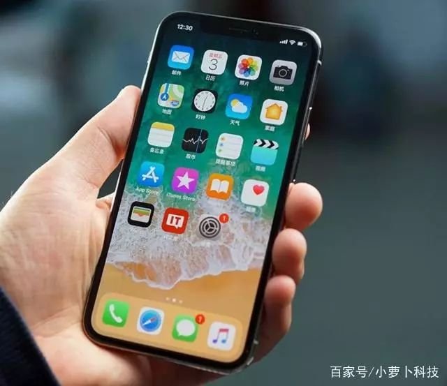 iPhone用戶傷不起!蘋果iPhone X限速后又出現(xiàn)屏幕問題