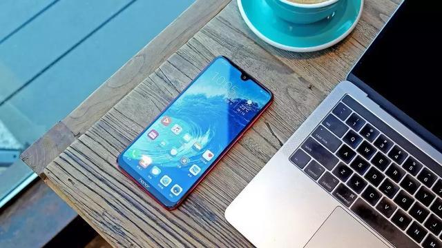 千元手機(jī)推薦！四款兼具顏值、性能和性價(jià)比千元手機(jī)推薦