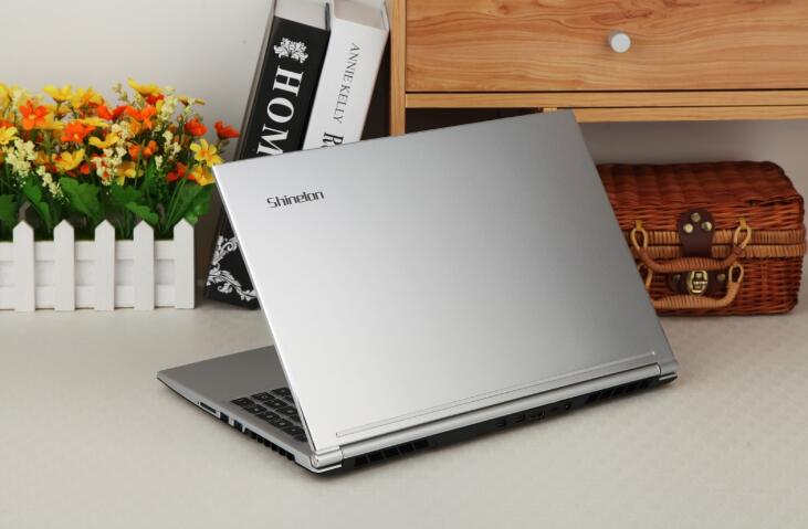 炫龍耀7000輕薄游戲本評測:輕薄的機身,窄邊框大視野!