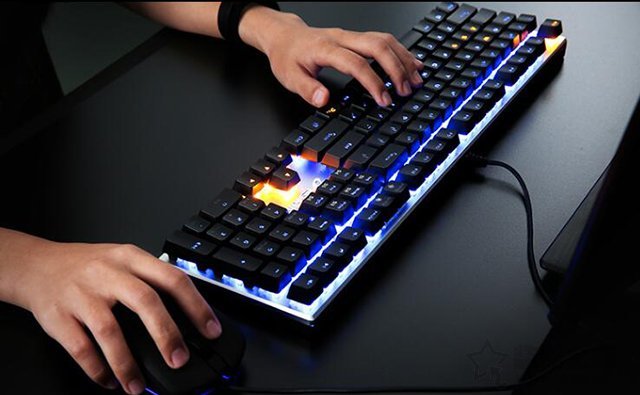 機械鍵盤買什么好?六款入門級游戲機械鍵盤推薦