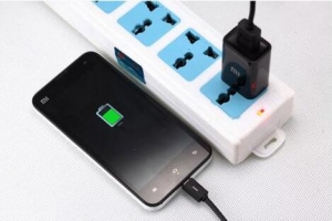 最傷手機(jī)的9種充電方式 90%人都不知道!你中了幾條?