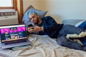 網(wǎng)絡(luò)乞討月入4萬?美國男子當(dāng)職業(yè)網(wǎng)絡(luò)乞丐 靠網(wǎng)絡(luò)乞討月入4萬