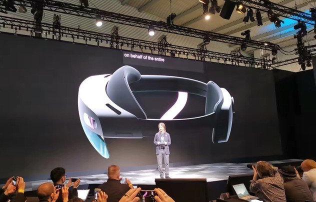 微軟全新混合增強現(xiàn)實眼鏡Hololens 2發(fā)布:搭載驍龍850處理器