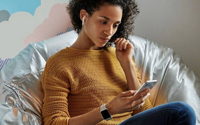 蘋(píng)果新一代AirPods2無(wú)線耳機(jī)發(fā)布:支持無(wú)線充電 1279元起