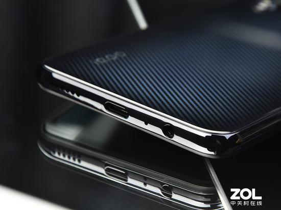 保留3.5mm耳機(jī)接口