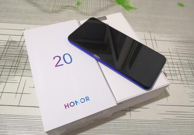 榮耀20從2599元降至1999元,麒麟980+8GB+4800萬四攝